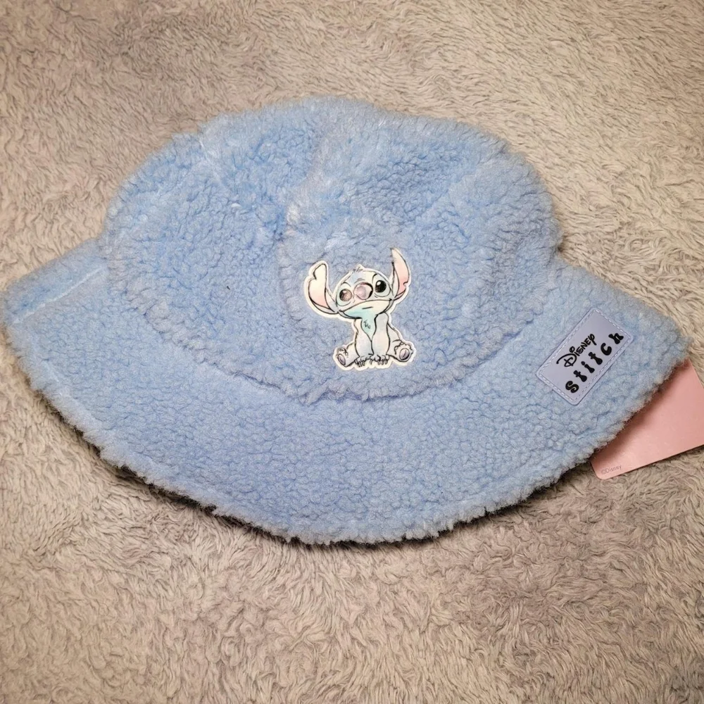 Stitch bucket hat